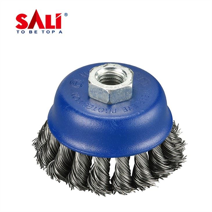3.5 '' Raspall de soldadura de filferro d'acer amb femella 14x2 per a l'eliminació de l'oxidació